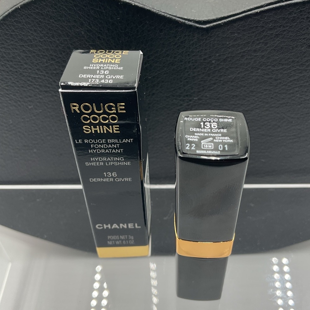CHANEL Rouge Coco Shine Lipstick in 136 Dernier Givre - BNIB & Discontinued - Picture 4 of 10